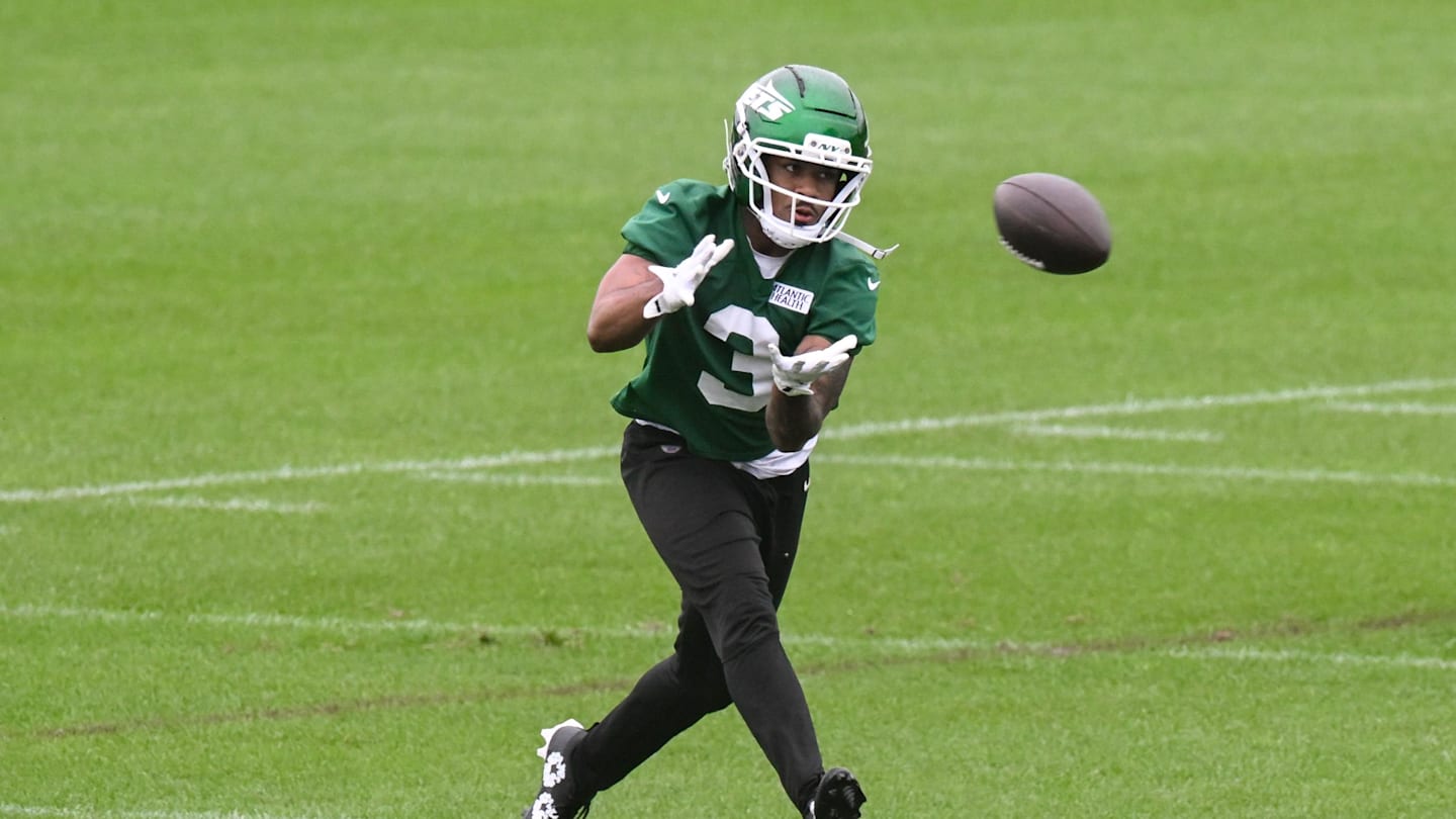 Jets Predicted To Cut 3rd-Year Wideout Amid Preseason Roster Crunch