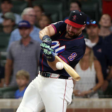 Seattle Mariners catcher Cal Raleigh (29) bats during the 2025 Home Run Derby at Truist Park on July 14. 