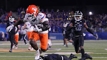 Nov 16, 2024; San Jose, California, USA; Boise State Broncos running back Ashton Jeanty (2) runs for a touchdown against the San Jose State Spartans in the third quarter at CEFCU Stadium. Mandatory Credit: Cary Edmondson-Imagn Images