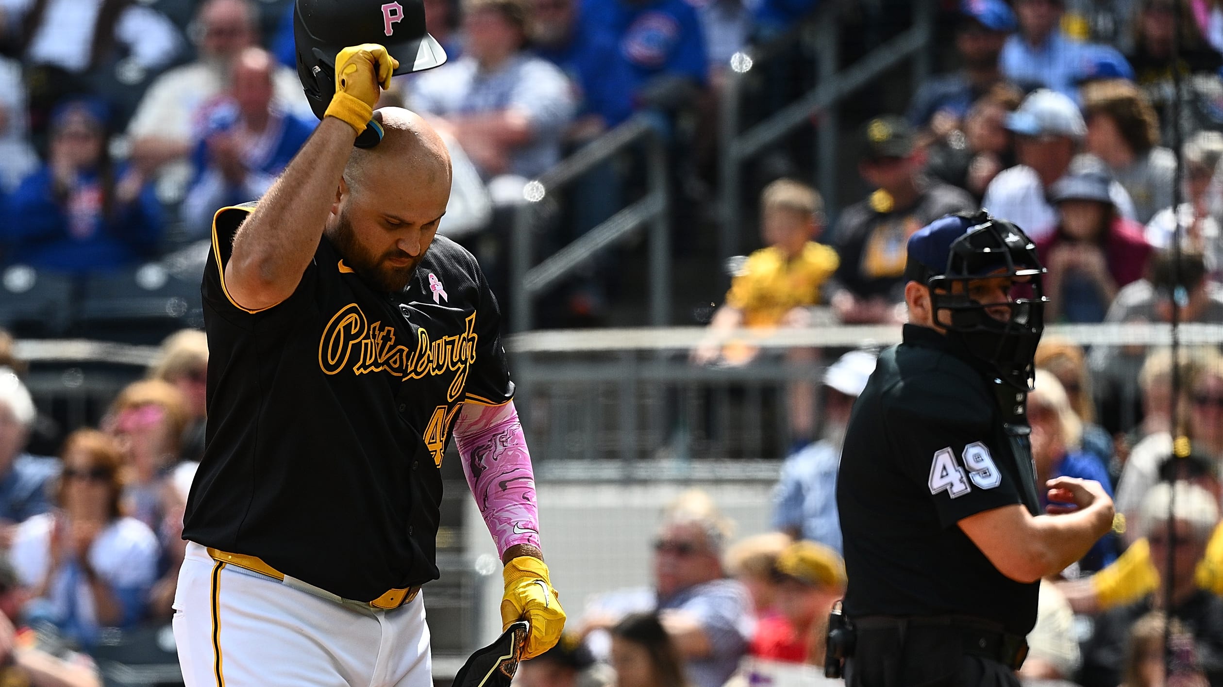 Pirates’ Humiliating Loss: Heaney’S Struggles Cause Fan Outrage - ld91j26
