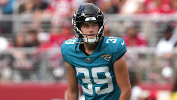 Jacksonville Jaguars kicker Cam Little (39) prepares to kick a field goal against the San Francisco 49ers during the third quarter at Levi's Stadium.
