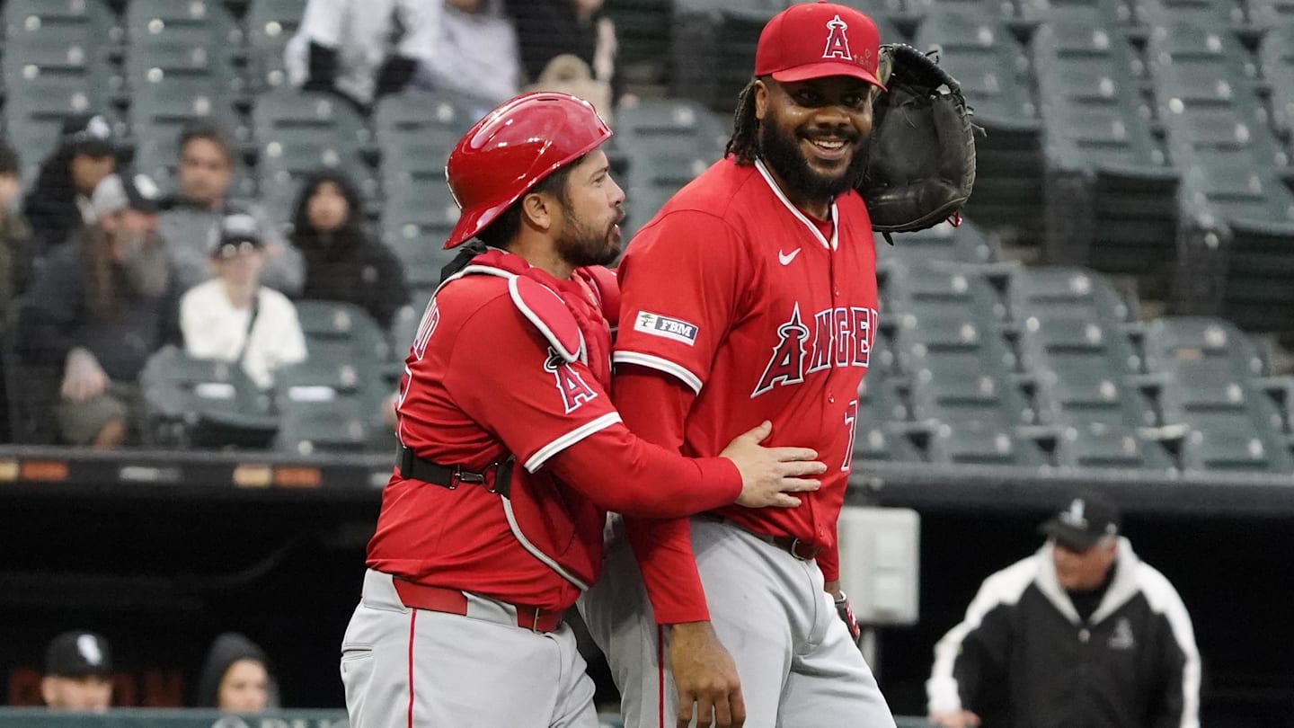 Angels Notes: What'S Next For The Angels? Trout, Sale, And Jansen'S Milestone Hunt! - 1hpy16a