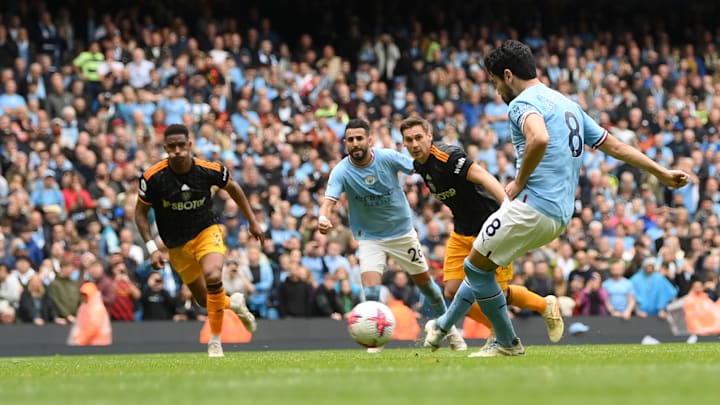 Manchester City v Leeds United - Premier League