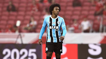 Willian integra longa lista de lesionados do Grêmio
