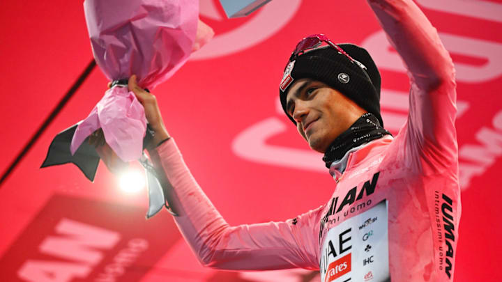 El mexicano Isaac del Toro se mantiene como líder del Giro de Italia. El mexicano Isaac del Toro se mantiene como líder del Giro de Italia.
