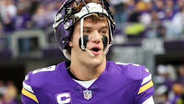 Washington Commanders v Minnesota Vikings - NFL 2025