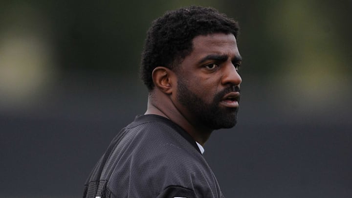 Dallas Cowboys legend opens up on close relationship with Marshawn Kneeland