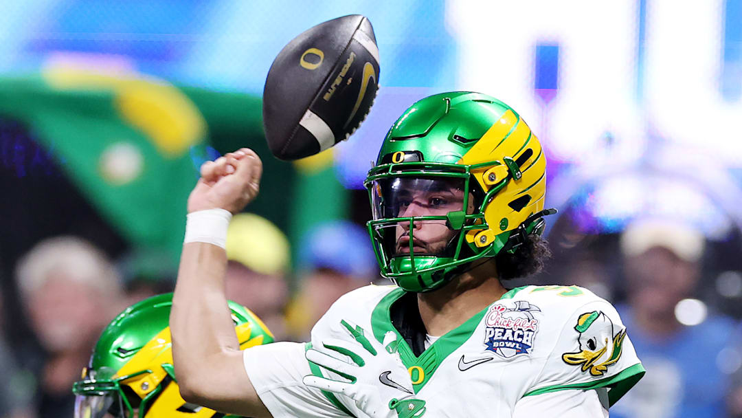 College Football Playoff Semifinal - Chick-fil-A Peach Bowl: Oregon v Indiana