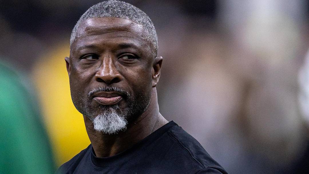 It's time for Aaron Glenn to prove to the Jets that he's the right head coach for the job. 