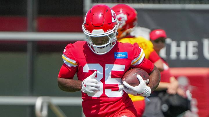 Jun 9, 2026; Kansas City, MO, USA; Kansas City Chiefs running back EJ Smith (35) runs the ball during the Kansas City Chiefs mandatory mini-camp at the Chiefs practice facility. Mandatory Credit: Denny Medley-Imagn Images