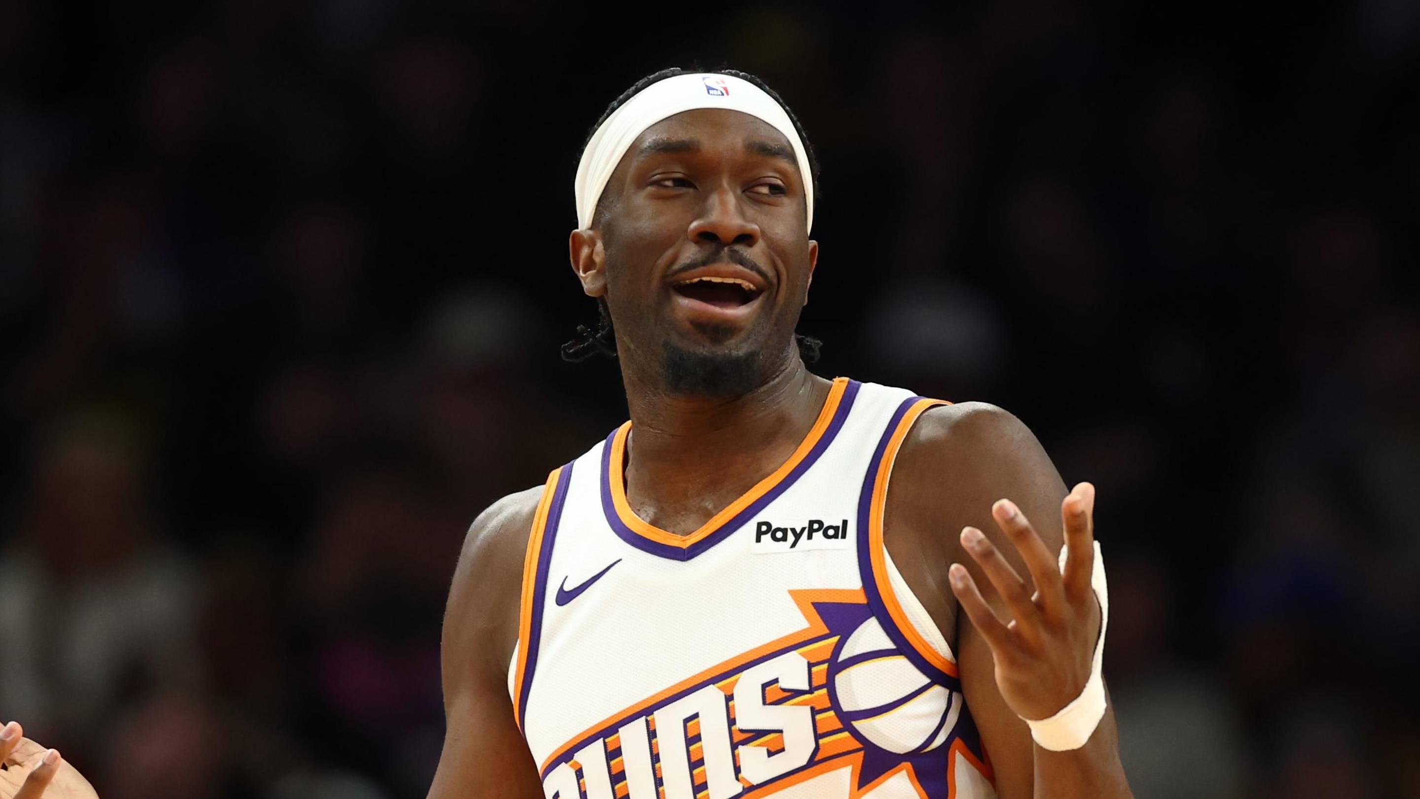 Brutal Deandre Ayton situation may stop Mark Williams getting paid this offseason