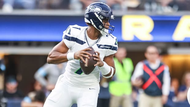 Smith led the Seahawks to a 10–7 record in his last season in Seattle.