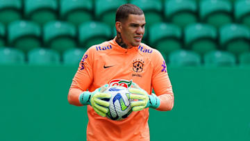 Ederson terá primeira oportunidade com Carlo Ancelotti na Seleção Brasileira