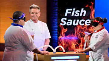 HELL'S KITCHEN: Gordon Ramsay with contestants in the HELL'S KITCHEN “A Sticky Situation” episode airing Thursday, Dec. 5 (8:00- 9:01 PM ET/PT) on FOX.