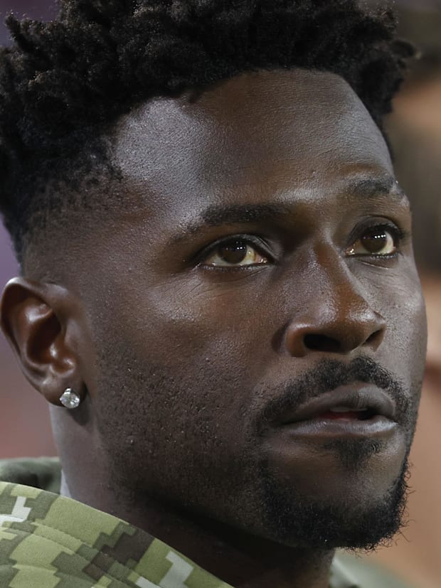Tampa Bay Buccaneers wide receiver Antonio Brown (81) 