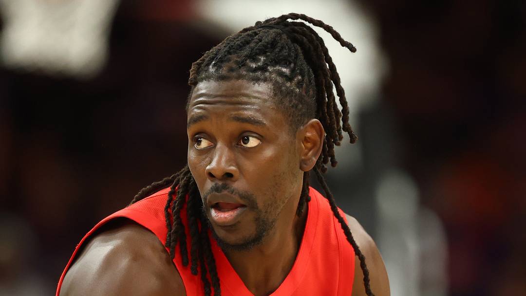 Apr 14, 2026; Phoenix, Arizona, USA; Portland Trail Blazers guard Jrue Holiday (5) against the Phoenix Suns during the play-in rounds of the 2026 NBA Playoffs at Mortgage Matchup Center. Mandatory Credit: Mark J. Rebilas-Imagn Images