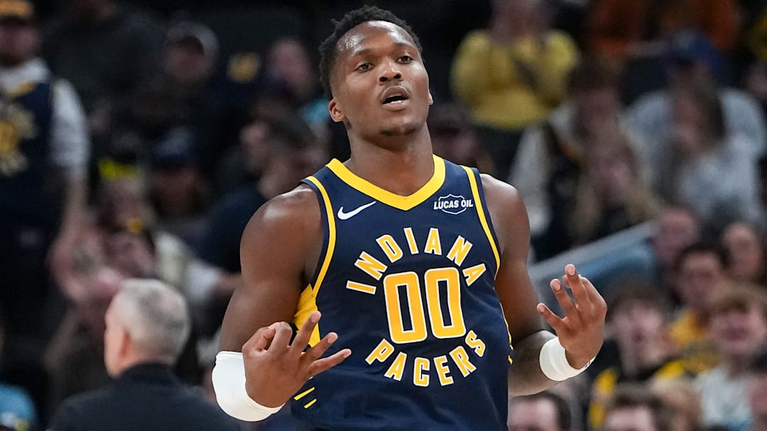 Indiana Pacers wing Bennedict Mathurin (00) during a game against the Charlotte Hornets. Indiana Pacers wing Bennedict Mathurin (00) during a game against the Charlotte Hornets.