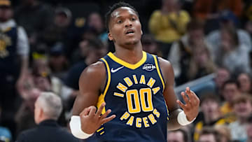 Indiana Pacers wing Bennedict Mathurin (00) during a game against the Charlotte Hornets.