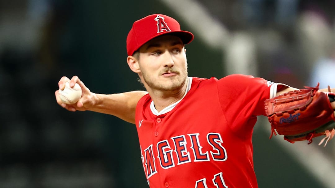 Aug 27, 2025; Arlington, Texas, USA;  Los Angeles Angels starting pitcher Jack Kochanowicz (41) throws during the first inning against the Texas Rangers at Globe Life Field. Mandatory Credit: Kevin Jairaj-Imagn Images