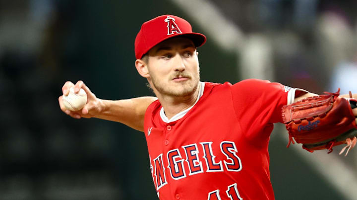 Aug 27, 2025; Arlington, Texas, USA;  Los Angeles Angels starting pitcher Jack Kochanowicz (41) throws during the first inning against the Texas Rangers at Globe Life Field. Mandatory Credit: Kevin Jairaj-Imagn Images