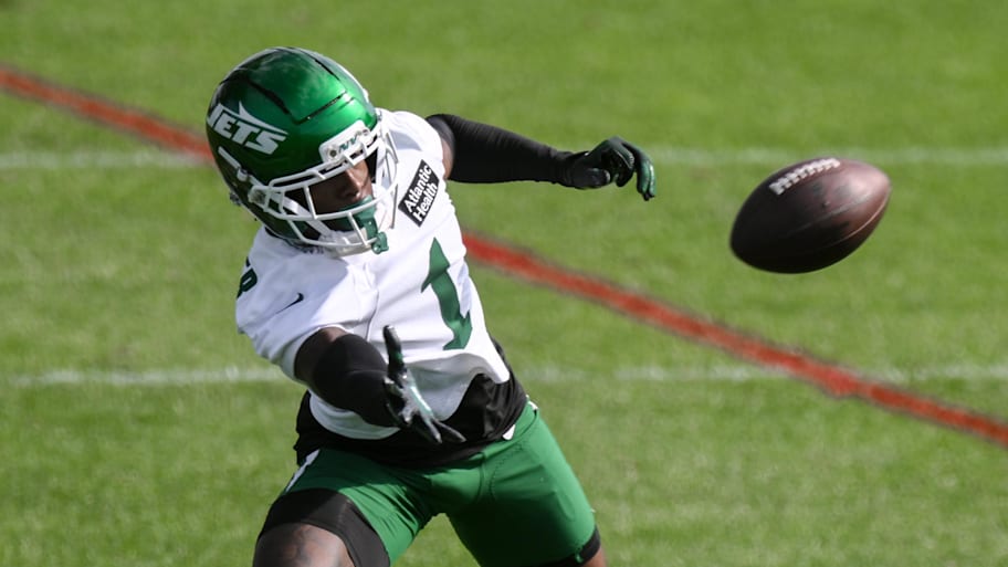 Jets cornerback Sauce Gardner is dealing with calf soreness. | John Jones-Imagn Images