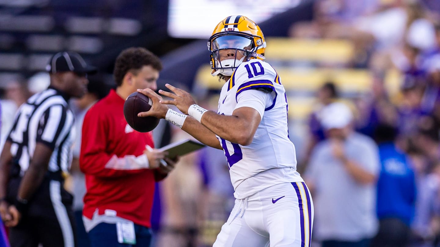 LSU Football Quarterback Former Four Star Prospect Enters Transfer Portal
