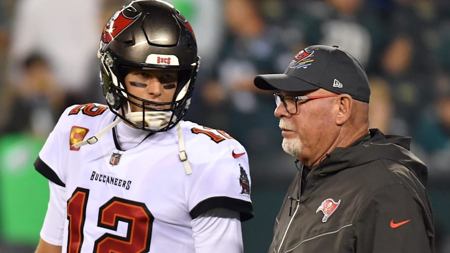 Tampa Bay Buccaneers quarterback Tom Brady and head coach Bruce Arians during warmups against the Philadelphia Eagles. | Eric Hartline-Imagn Images