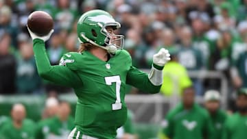 Dec 29, 2024; Philadelphia, Pennsylvania, USA; Philadelphia Eagles quarterback Kenny Pickett (7) against the Dallas Cowboys at Lincoln Financial Field. Mandatory Credit: Eric Hartline-Imagn Images