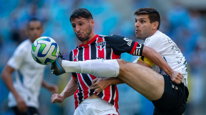 São Paulo e Grêmio se enfrentam pela rodada 17 do Brasileirão Série A.