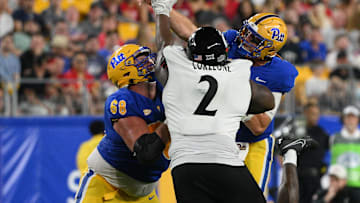 Cincinnati v Pittsburgh