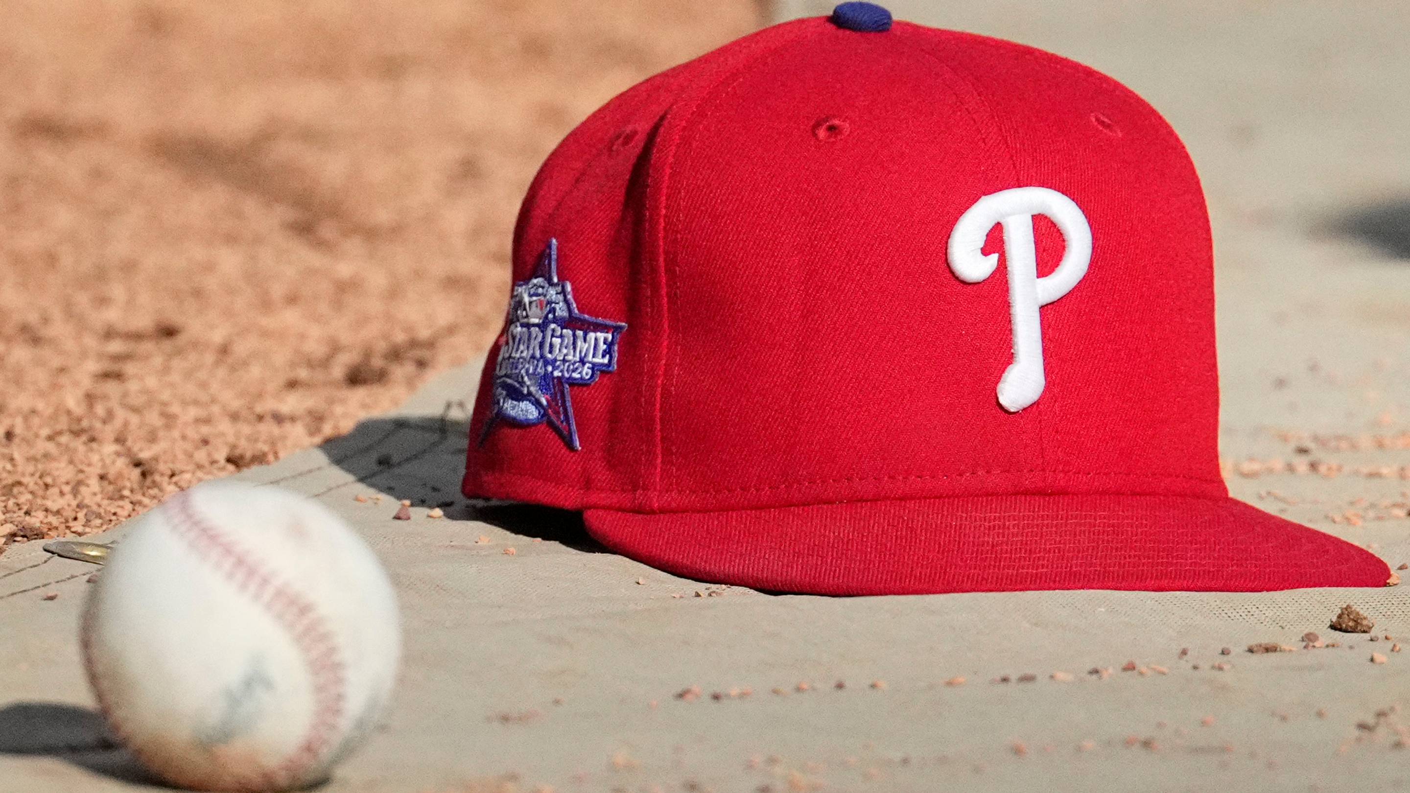 Phillies Surprisingly Named Suitor for Former Cy Young Winner