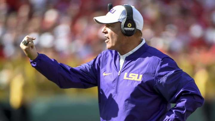 Sep 3, 2016; Green Bay, WI, USA;  LSU Tigers head coach Les Miles calls a play in the 2nd quarter during game against the Wisconsin Badgers at Lambeau Field. Mandatory Credit: Benny Sieu-USA TODAY Sports