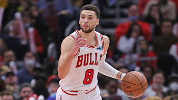 Philadelphia 76ers v Chicago Bulls
