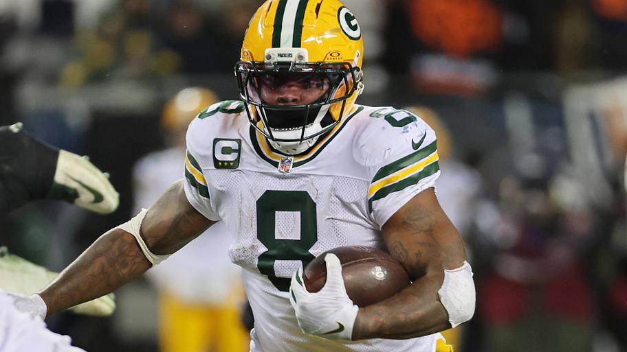 Green Bay Packers running back Josh Jacobs