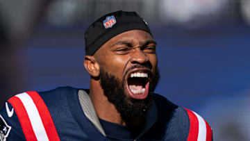 Former Carolina Panthers edge rusher K'Lavon Chaisson