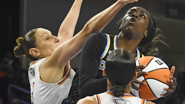 Diana Taurasi and Skylar Diggin