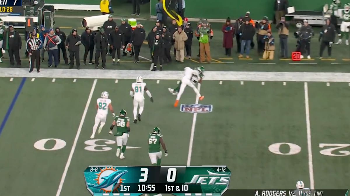 Jets Trick Play Disaster Davante Adams Gets Flattened in Embarrassing Moment