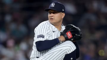 Los Yankees pusieron en asignación a Víctor González 