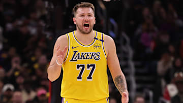 Los Angeles Lakers v Chicago Bulls