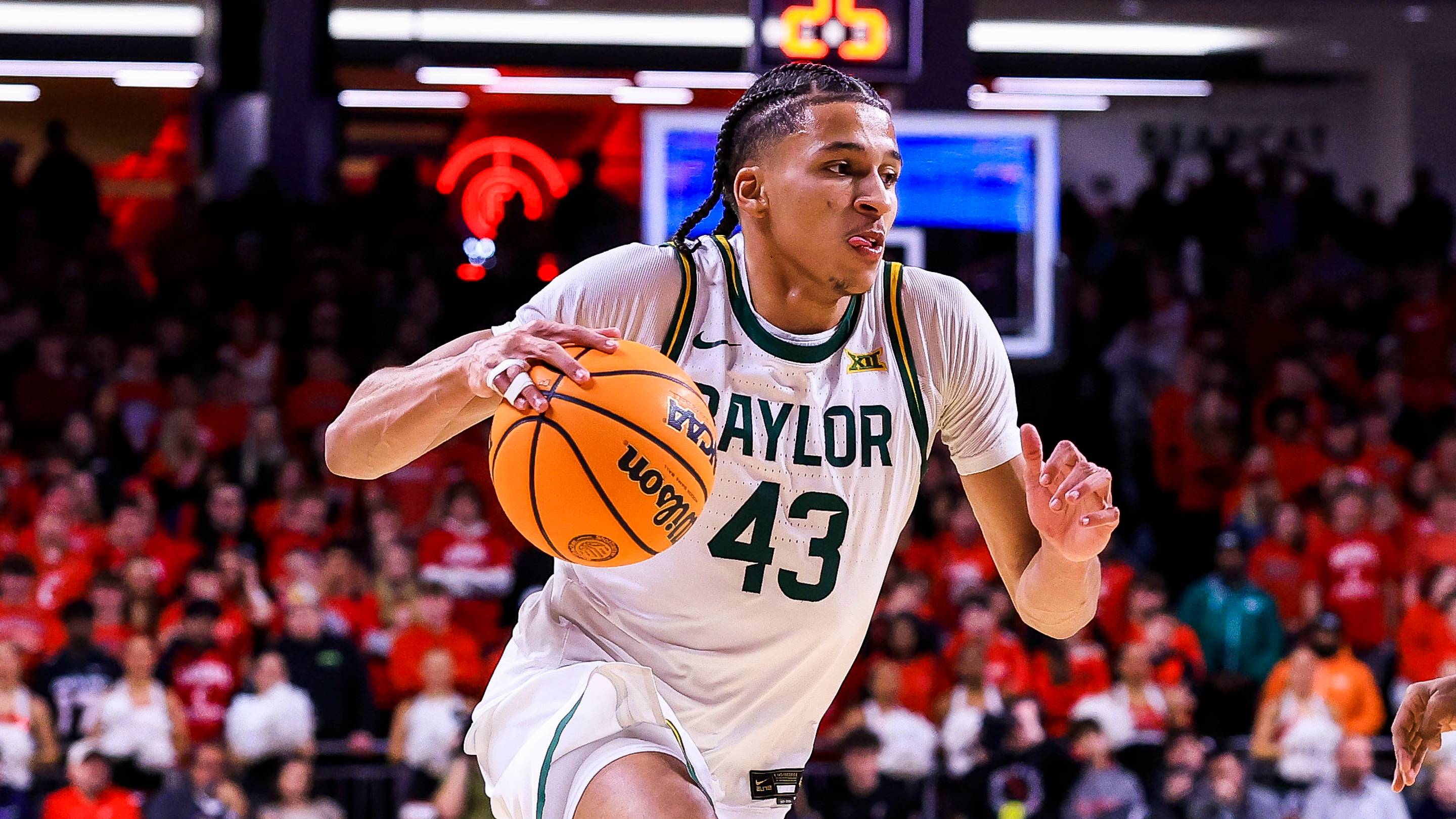 Rob Pelinka Sees Something Different in Lakers Rookie Cameron Carr