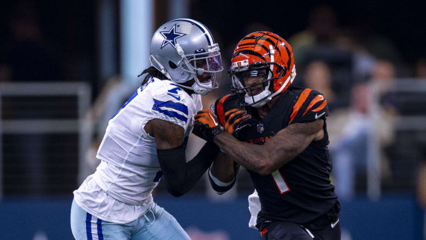 Dallas Cowboys cornerback Trevon Diggs (7) defends against Cincinnati Bengals wide receiver Ja'Marr Chase 