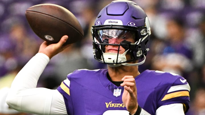 3 quarterbacks Vikings could trade for after devastating JJ McCarthy news