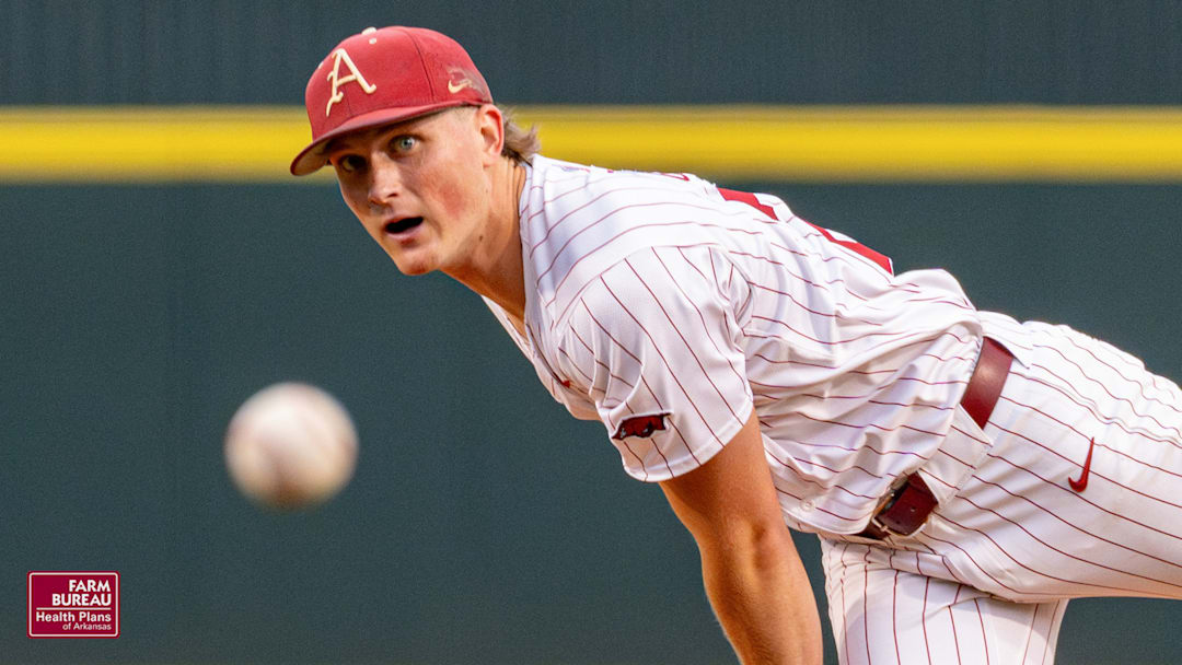 Arkansas Razorbacks pitcher Cole Gibler against the Georgia Bulldogs.