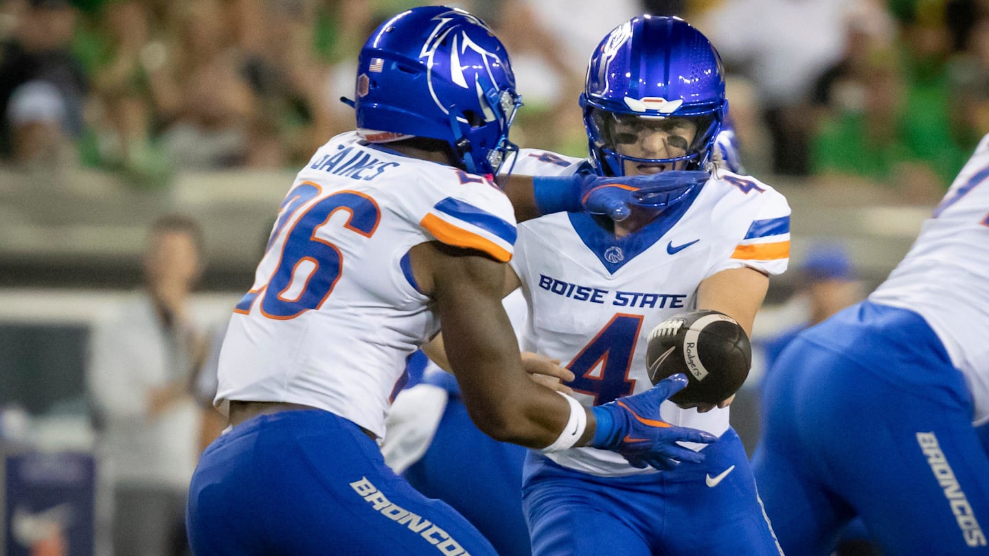Promising Boise State freshman running back returns to practice