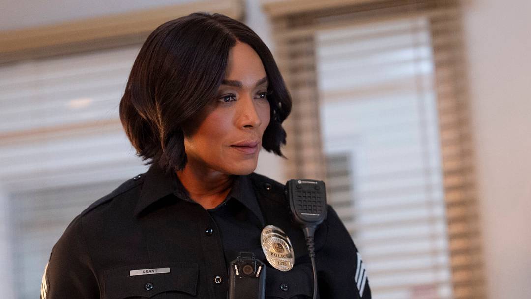 9-1-1 - “Pick Your Poison” - ABC. (Disney/Christopher Willard) 
ANGELA BASSETT