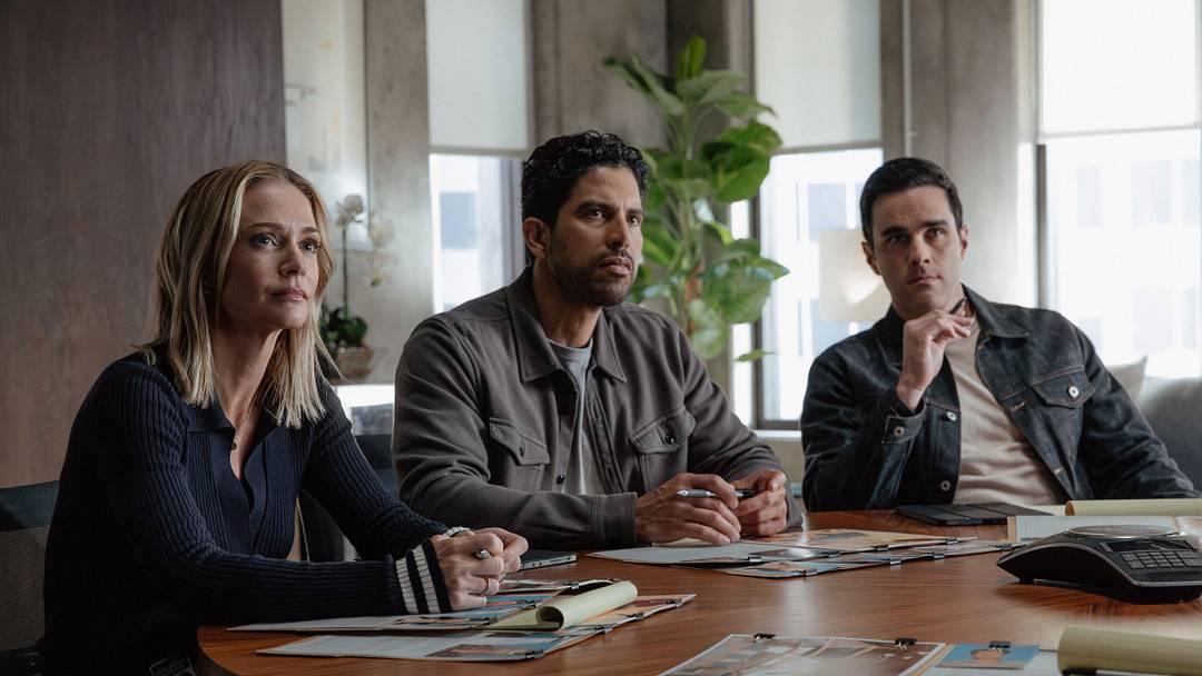 L-R: A.J. Cook as Jennifer ‘JJ’ Jareau, Adam Rodriguez as Luke Alvez, and RJ Hatanaka as Tyler Green in Criminal Minds: Evolution, episode 4, season 19 streaming on Paramount+, 2026. CREDIT: Trae Patton/Paramount+ © 2026 ABC Studios Inc. and CBS Studios Inc. All Rights Reserved.