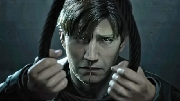 James holds a noose at his neck in the prison in Silent Hill 2 remake