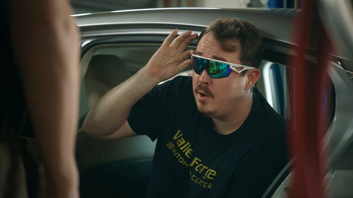 TIRES SEASON 2. Shane Gillis as Shane in Episode 203 of Tires Season 2. Cr. Courtesy of Netflix © 2025
