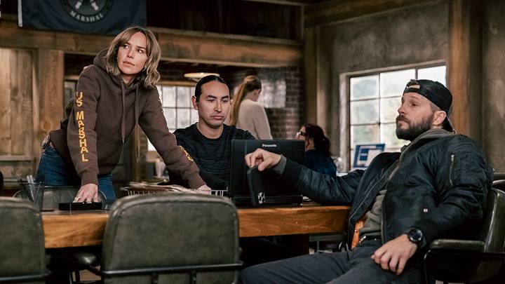 "Playing with Fire" -- CBS Original Series MARSHALS, scheduled to air on Sunday, May 3 (8:00-9:00 PM ET/PT). Pictured (L-R): Arielle Kebbel as Belle, Tatanka Means as Miles, and Logan Marshall-Green as Pete Calvin.