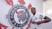 Cacá foi o último reforço do Corinthians na primeira janela de transferências de 2024
